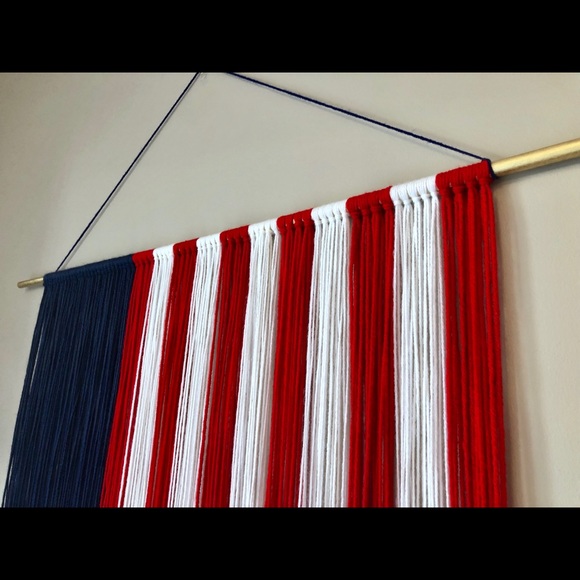 American Flag Yarn Wall Hanging - Picture 5 of 7